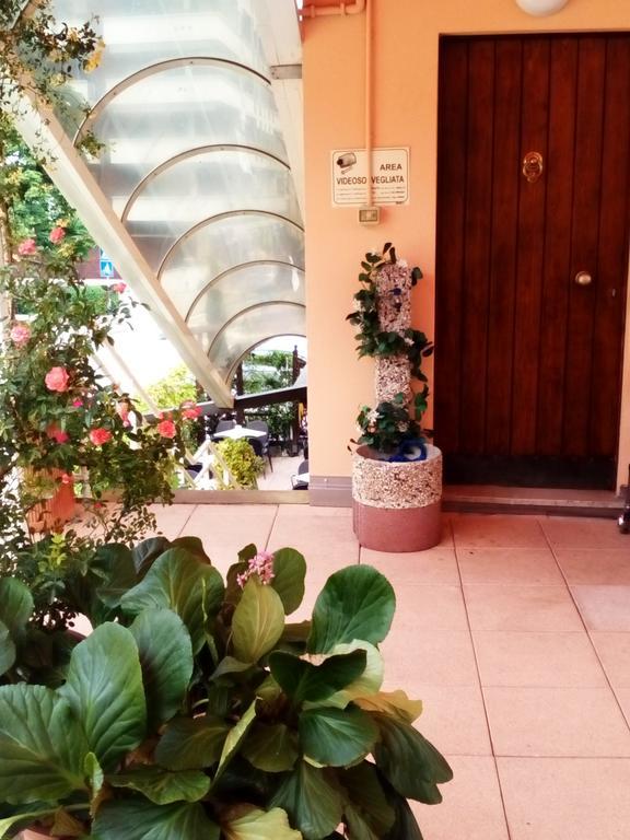 Alloggio Ponte Dei Cavalleggeri Ξενοδοχείο Τρέντο Εξωτερικό φωτογραφία